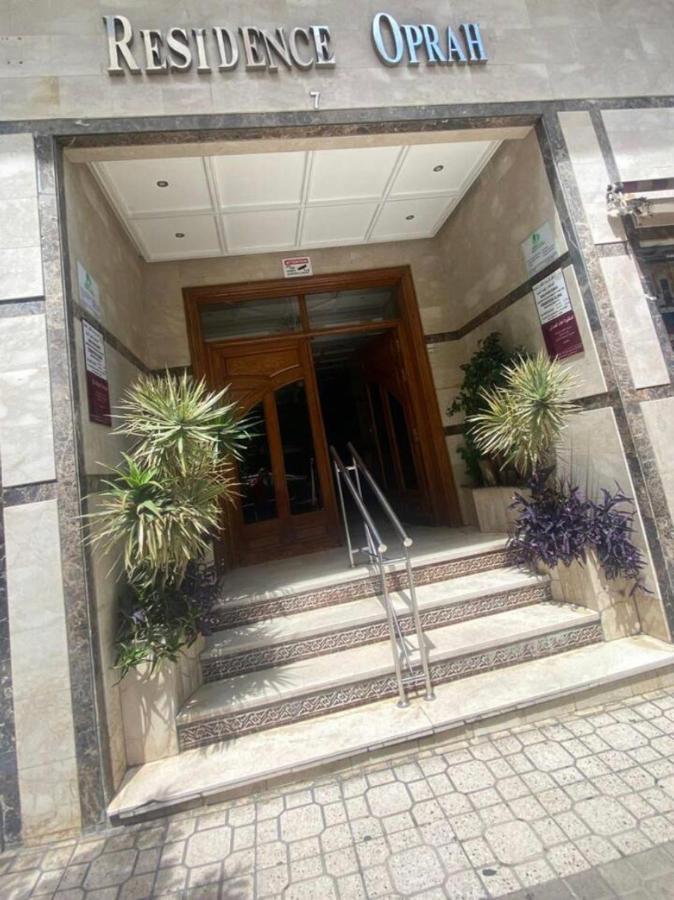Appartement Elegant Et Climatise Au Centre Avec Terrasse - Proche Plage Et Attractions ! Tanger Exterior foto